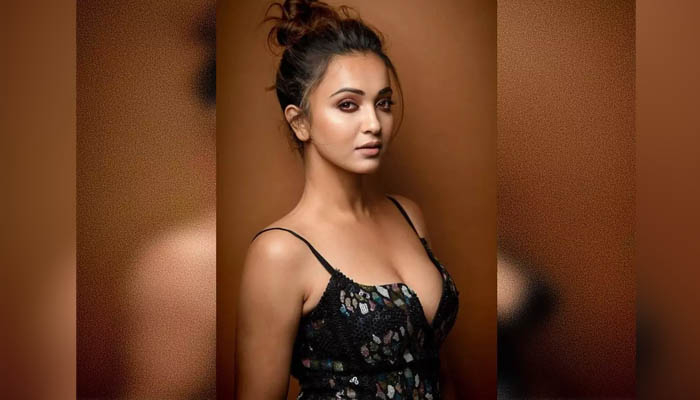 প্লেব্যাকে কৌশানী মুখার্জি