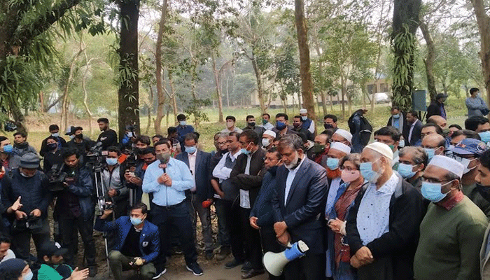 শিক্ষার্থীদের আন্দোলন থেকে সরে দাঁড়ানোর আহবান শিক্ষক প্রতিনিধিদের