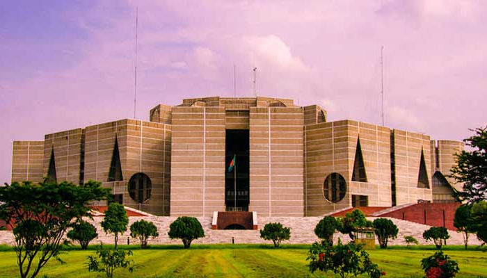 তড়িঘড়ির আইন পাসের পথে
