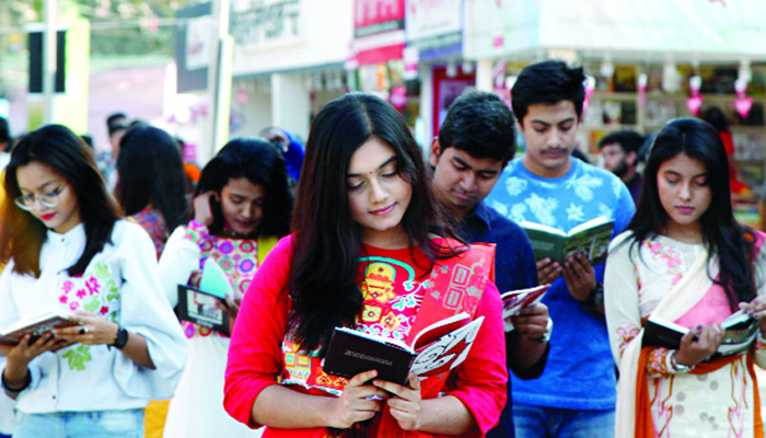 দুই সপ্তাহ পেছাল বইমেলা