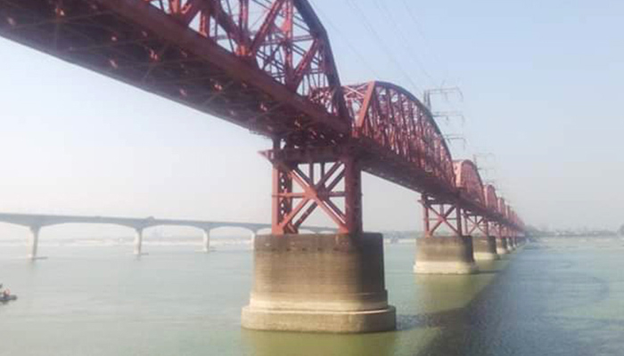 হার্ডিঞ্জ ব্রিজ পয়েন্টে সর্বোচ্চ পানির প্রবাহ