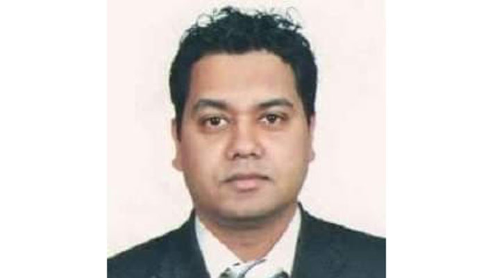 কানাডায় বাংলাদেশি রাসেল রুপকের কৃতিত্ব