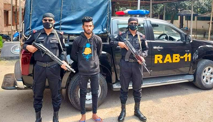 বুড়িচংয়ে ৬ জন নিহতের ঘটনায় ড্রামট্রাকচালক আটক বুড়িচংয়ে ৬ জন নিহতের ঘটনায় ড্রামট্রাকচালক আটক