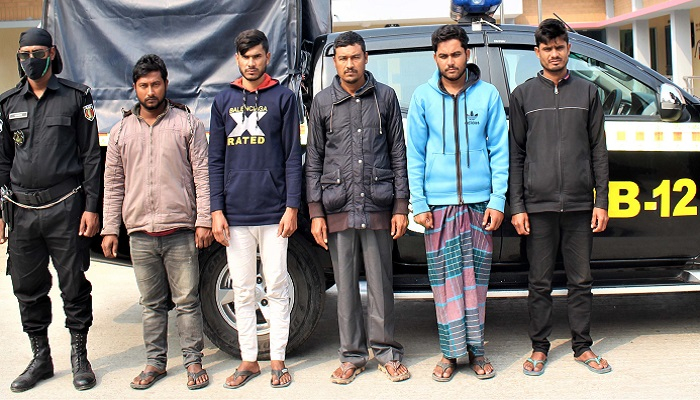 কুষ্টিয়ায় আ’লীগ নেতা হত্যা, পলাতক ৫ আসামি গ্রেপ্তার
