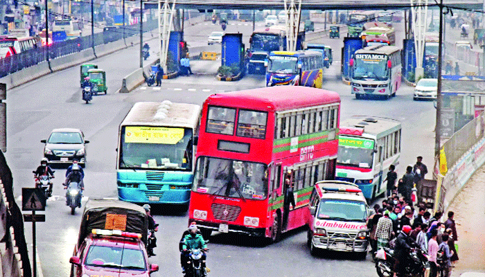 হানিফ ফ্লাইওভার যেন দুর্ঘটনার 'হটস্পট'