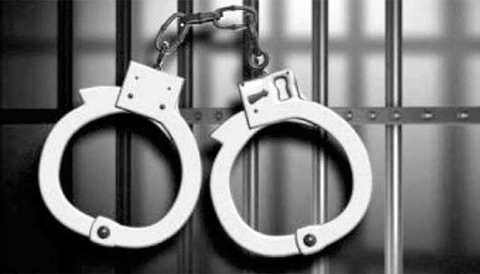 খুলনায় নারীকর্মীকে শ্লীলতাহানির অভিযোগে কর্মকর্তা গ্রেপ্তার