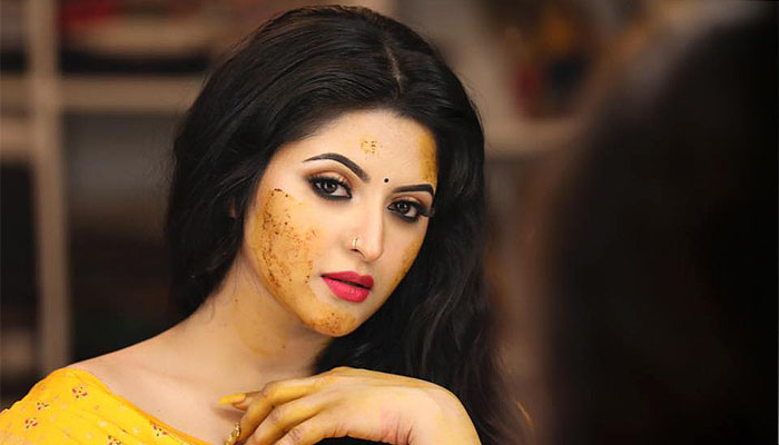 ক্রাইম রিপোর্টার হয়ে মার্চে হাজির হচ্ছেন পরীমণি