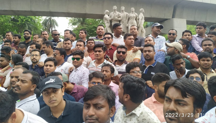 'পুলিশ কমিশনারের বক্তব্যের জবাব দিতে ছাত্রদলই যথেষ্ট' 'পুলিশ কমিশনারের বক্তব্যের জবাব দিতে ছাত্রদলই যথেষ্ট'