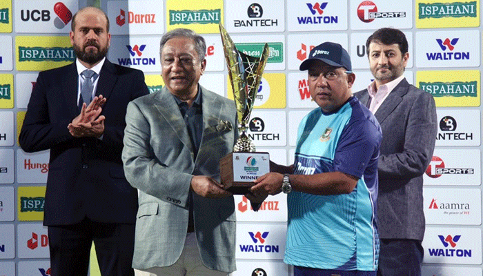 ক্যাচ ফেললে ম্যাচ জেতা যাবে না: পাপন ক্যাচ ফেললে ম্যাচ জেতা যাবে না: পাপন