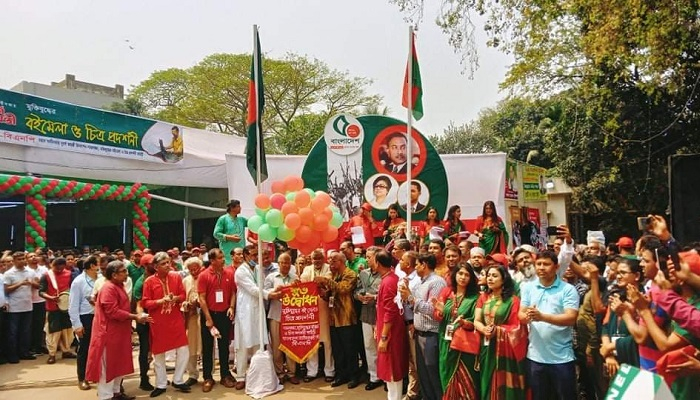বিএনপির মুক্তিযুদ্ধের বইমেলায় অব্যবস্থাপনা