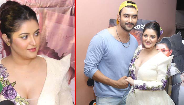 পরীমণি বললেন, জীবনের সবচেয়ে সুন্দর মুহূর্ত কাটাচ্ছি