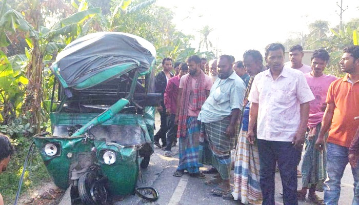 রাজবাড়ীতে ট্রাক-মাহেন্দ্র সংঘর্ষে নিহত ৩