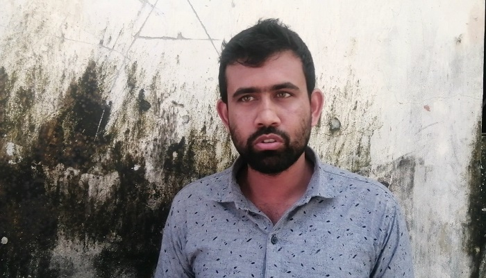 কলেজছাত্রীর বিয়ের প্রস্তাব প্রত্যাখ্যান, এলাকায় তোলপাড়