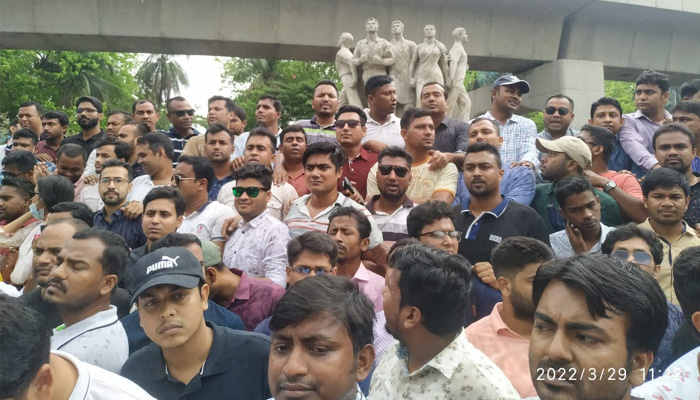 'পুলিশ কমিশনারের বক্তব্যের জবাব দিতে ছাত্রদলই যথেষ্ট'