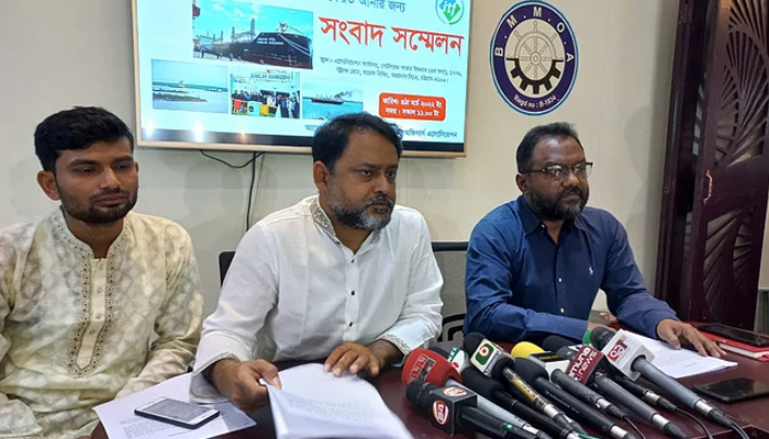 ‘যুদ্ধক্ষেত্রে জাহাজ পাঠিয়ে দায়িত্বহীনতার পরিচয় দিয়েছে বিএসসি’
