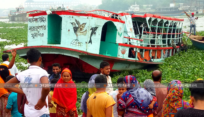 এখনও নিখোঁজ পাঁচজন, শীতলক্ষ্যার তীরে স্বজনদের অপেক্ষা