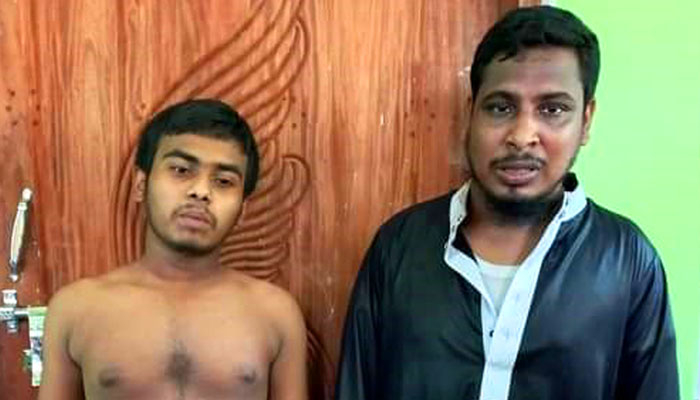 মা ডেকে ঘরে প্রবেশ, টাকা না দেওয়ায় খুন