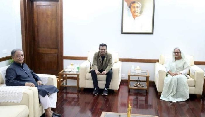 প্রধানমন্ত্রীর সঙ্গে সাক্ষাত করলেন এ আর রহমান