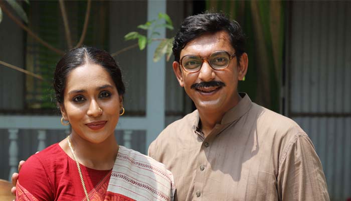 হানিফ সংকেতের ‘ধন্য জনের অন্য মন’ হানিফ সংকেতের ‘ধন্য জনের অন্য মন’