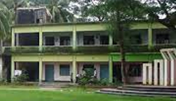 ছাত্রকে মেরে রক্তাক্ত করলেন প্রধান শিক্ষক ছাত্রকে মেরে রক্তাক্ত করলেন প্রধান শিক্ষক