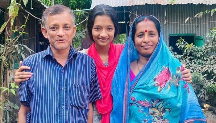 মেডিকেলে সুযোগ পেয়েও দুশ্চিন্তার শেষ নেই সুমির