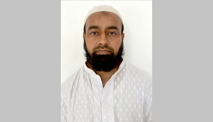 যেভাবে ট্রেনের টিকিট কালোবাজারি করতেন সহজের রেজাউল