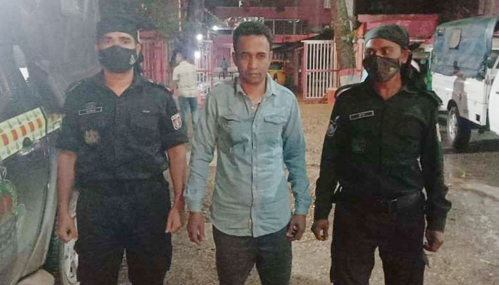 পরোয়ানা নিয়ে ১১ বছর পালিয়ে, অবশেষে ধরা