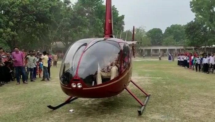 মা-বাবার ইচ্ছা পূরণে হেলিকাপ্টারে বউ আনলেন সবুজ