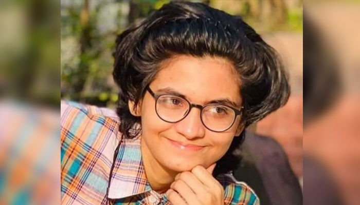 মাইশার মৃত্যুকে হত্যা দাবি করে বিক্ষোভ, কোটি টাকা ক্ষতিপূরণ দাবি