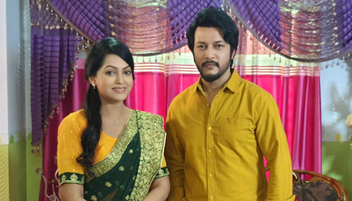 সরিষার তেলের বিজ্ঞাপনে নিপুণ ও ইমন