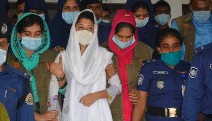 জামিন চেয়ে হাইকোর্টে মিন্নির আবেদন জামিন চেয়ে হাইকোর্টে মিন্নির আবেদন