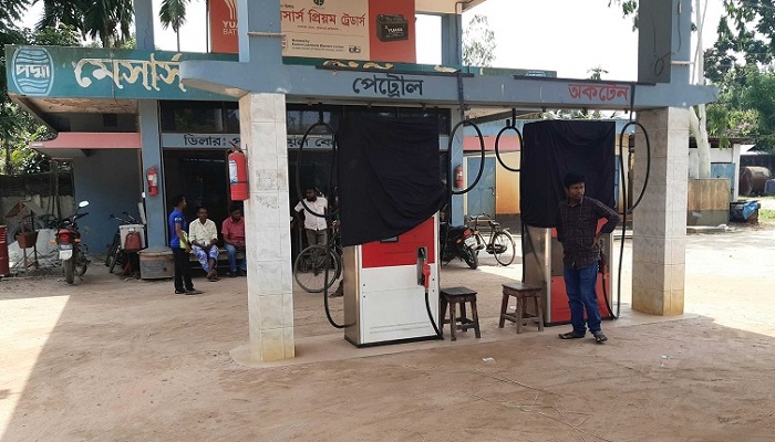দুই-একদিনে পেট্রোল-অকটেন সরবরাহ স্বাভাবিক হবে, দাবি বিপিসির দুই-একদিনে পেট্রোল-অকটেন সরবরাহ স্বাভাবিক হবে, দাবি বিপিসির