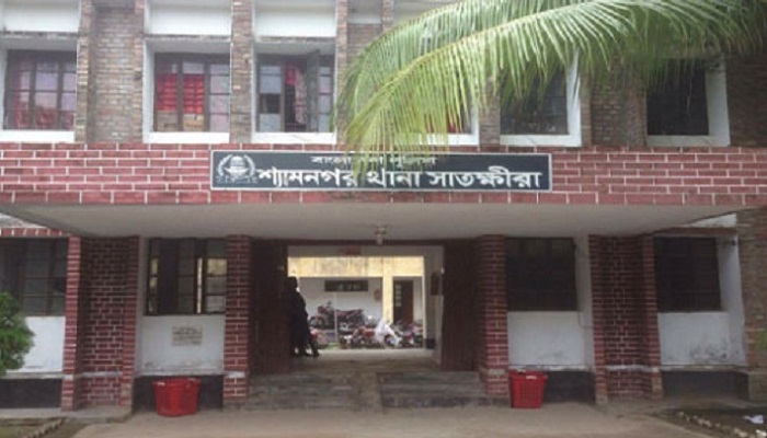 মায়ের বিরুদ্ধে সন্তানকে নদীতে ফেলে হত্যার অভিযোগ মায়ের বিরুদ্ধে সন্তানকে নদীতে ফেলে হত্যার অভিযোগ