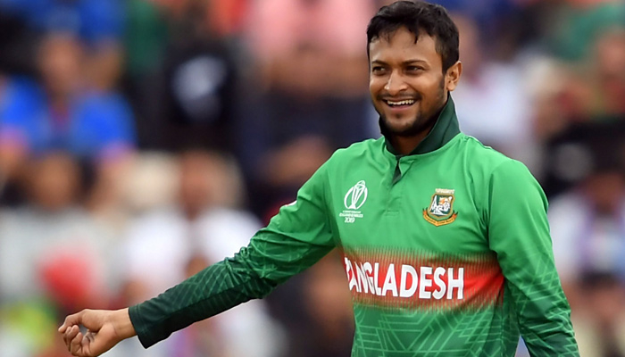 প্রথম টেস্টে খেলবেন সাকিব, জানালেন মুমিনুল