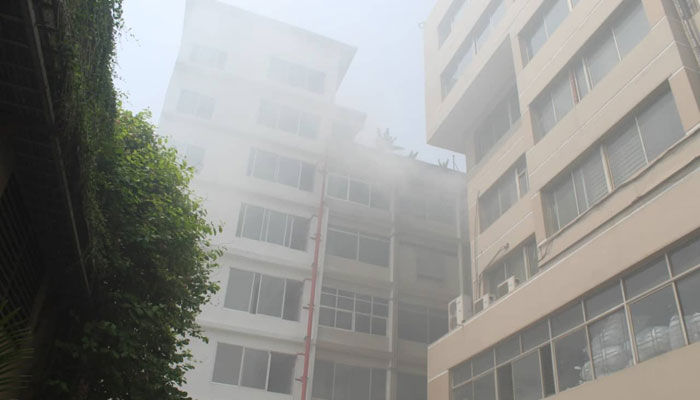কালিয়াকৈরে পোশাক কারখানার আগুন নিয়ন্ত্রণে