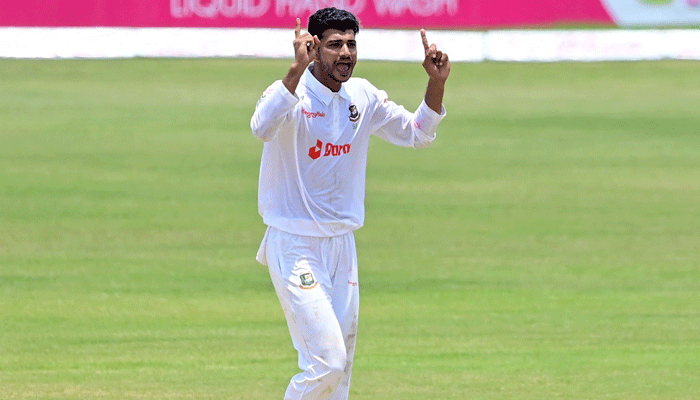 আঙুলের ইনজুরিতে ছিটকে গেলেন নাঈম