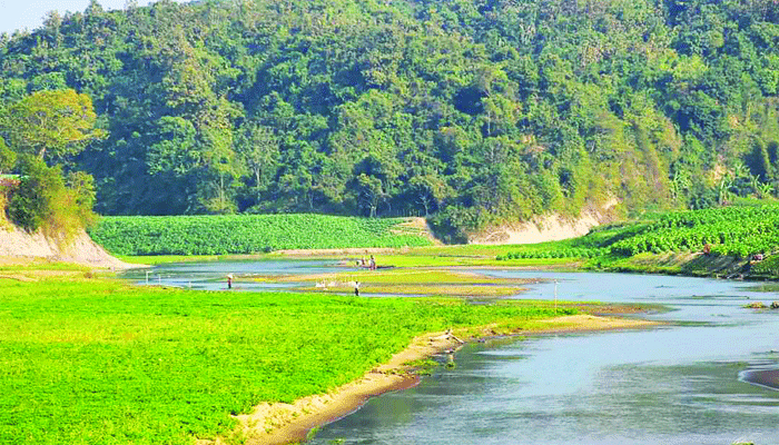 পাহাড়-সমুদ্রের হাতছানি