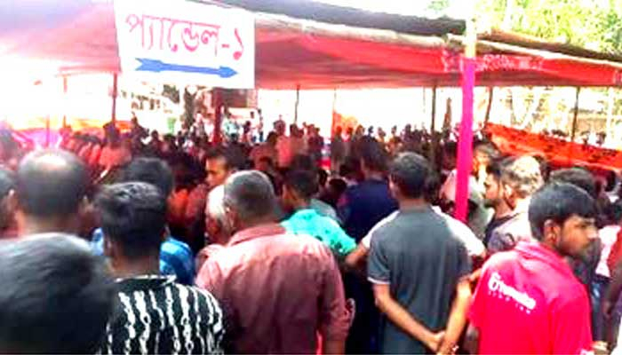 সাবেক পৌর মেয়রের মেয়ের বিয়েতে অতিথি ১৫ হাজার