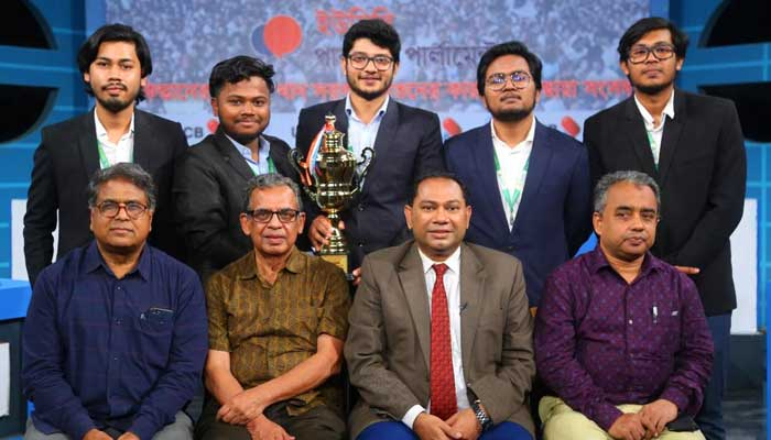 ইমরান খান পতনের পেছনে যুক্তরাষ্ট্রের প্রচ্ছন্ন ইঙ্গিত ছিল: সি এম শফি