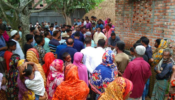 জয়পুরহাটে ছেলের হাতে বাবা খুন