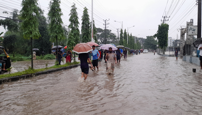 বন্যার পানিতে ভাসছে সুনামগঞ্জ বন্যার পানিতে ভাসছে সুনামগঞ্জ