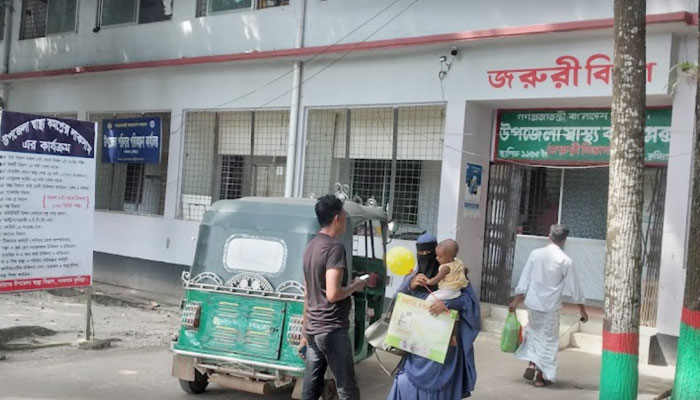 কুমিল্লায় বিদ্যুতের তারে জড়িয়ে স্বামী-স্ত্রীর মৃত্যু কুমিল্লায় বিদ্যুতের তারে জড়িয়ে স্বামী-স্ত্রীর মৃত্যু