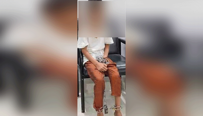 মাদ্রাসাছাত্রকে শিকলে বেঁধে নির্যাতন, অধ্যক্ষ গ্রেপ্তার
