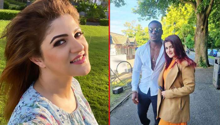 কৃষ্ণাঙ্গ মডেলের সঙ্গে ছবি ফাঁস, নোংরা আক্রমণ শ্রাবন্তীকে