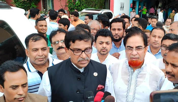 বিএনপি একটি প্রতারক দল: হানিফ