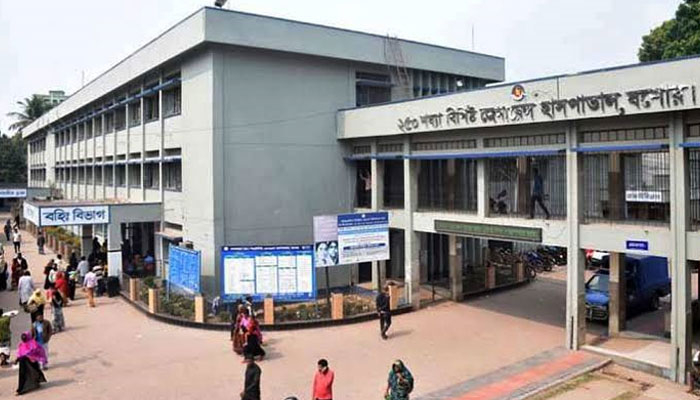 একসঙ্গে আত্মহত্যার সিদ্ধান্ত, কিশোরীর বিষ পানের পর পালালেন প্রেমিক