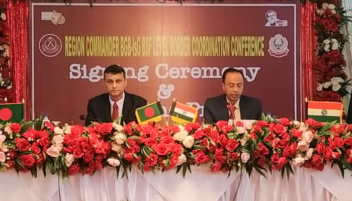 বিজিবি-বিএসএফ রিজিয়ন কমান্ডার পর্যায়ে সীমান্ত সম্মেলন অনুষ্ঠিত