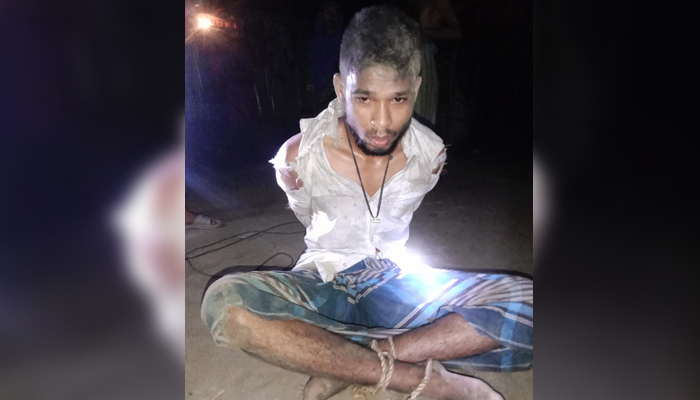 বাবুগঞ্জে স্ত্রীকে কুপিয়ে হত্যা, স্বামী গ্রেপ্তার