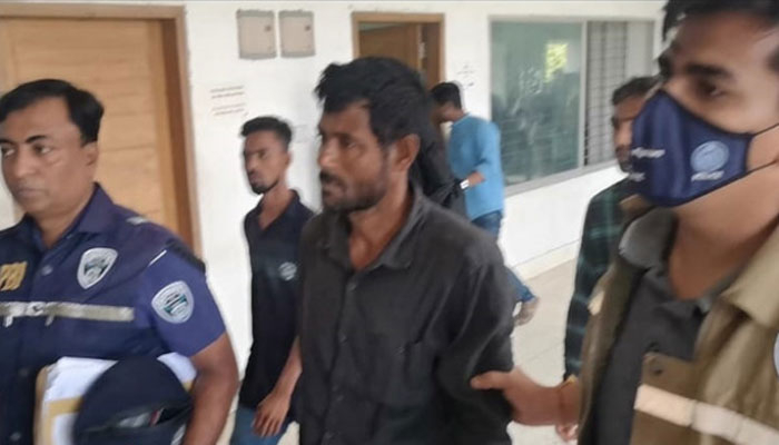 দেনা থেকে বাঁচতে আত্মগোপন করেন জুলমত