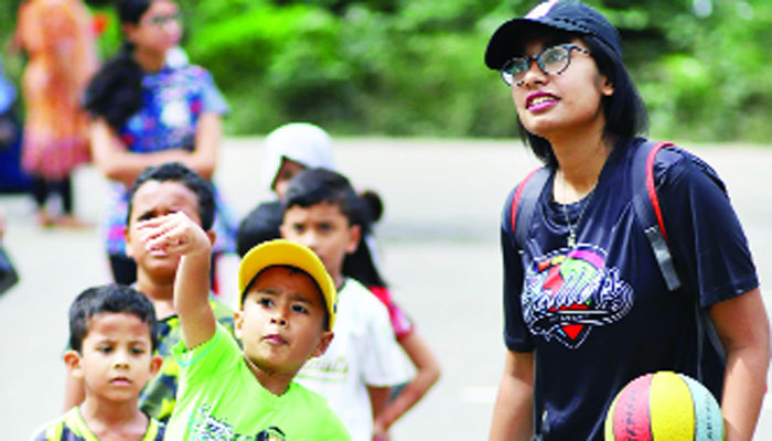 স্বপ্ন তাদের আকাশছোাঁয়া